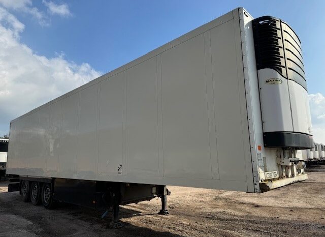 2008 Schmitz Fridge Trailer, Carrier Maxima 1300 Fridge Engine, SAF Axles, Disc Brakes, Aluminium Floor, Barn Doors, 3 x Load Lock Rails, Spare Wheel carrier, Raise Lower Valve Facility.