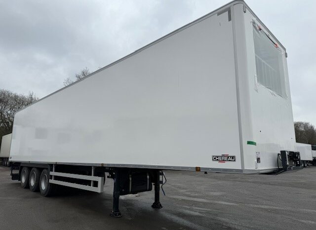 Brand New 2024 Chereau Fridge Trailer, Multi Temp, Your Choice of Engine, SAF Axles, Drum Brakes, WABCO EBS-E Premium Brake System, Easy-C Sliding Bulk Head, Aluminium Kickstrip, Barn Doors, 2 x Load Lock Rails, Raise Lower Valve Facility, Finance Options Available.