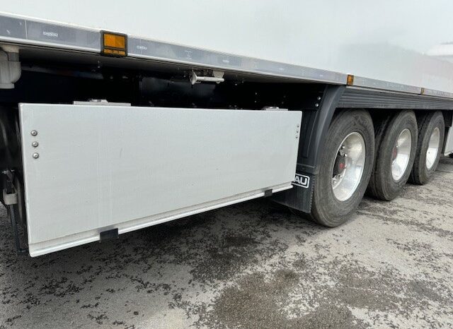 BRAND NEW 2025 CHEREAU SINGLE TEMP FRIDGE TRAILER full