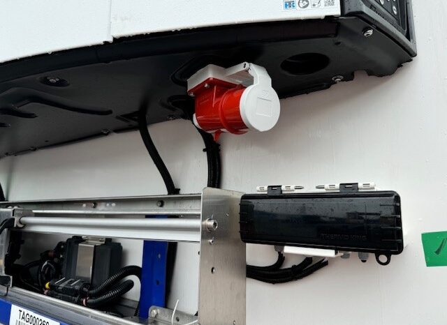 BRAND NEW 2025 CHEREAU SINGLE TEMP FRIDGE TRAILER full