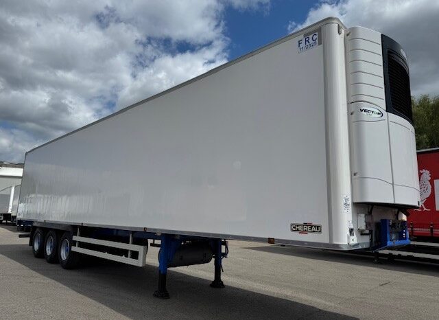 2019 Chereau Single Temp Fridge Trailer, Carrier Vector 1550 Fridge Engine, BPW Axles, Drum Brakes, Resin Floor, Barn Doors, 2 x Load Lock Rails, Raise Lower Valve Facility, Finance & Refurbishment Options Available.